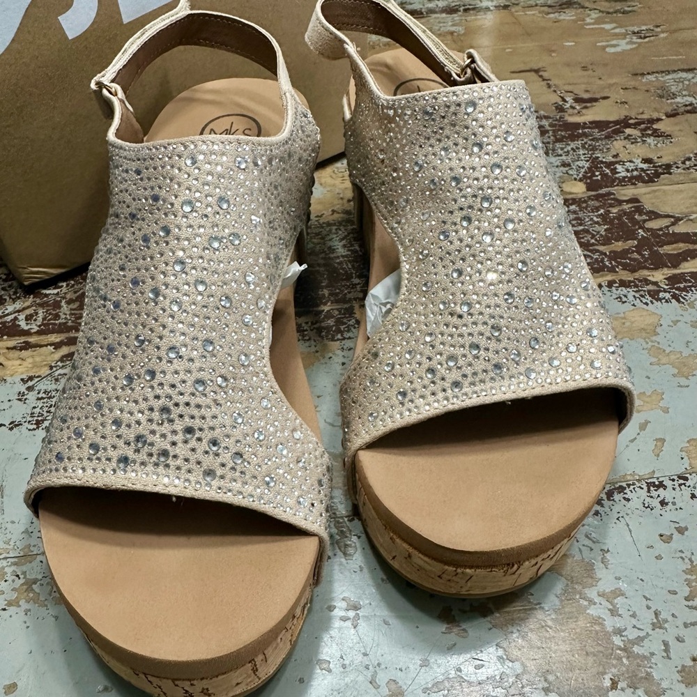 EUC Sz11 Makers Elegant Taupe Rhinestone Wedge Sandals (As comfy as Corky’s)!!